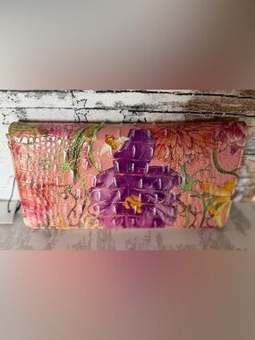 BrahminPerennial Melbourne Leather Skyler Wallet--NWT Floral Flowers Pink firm $